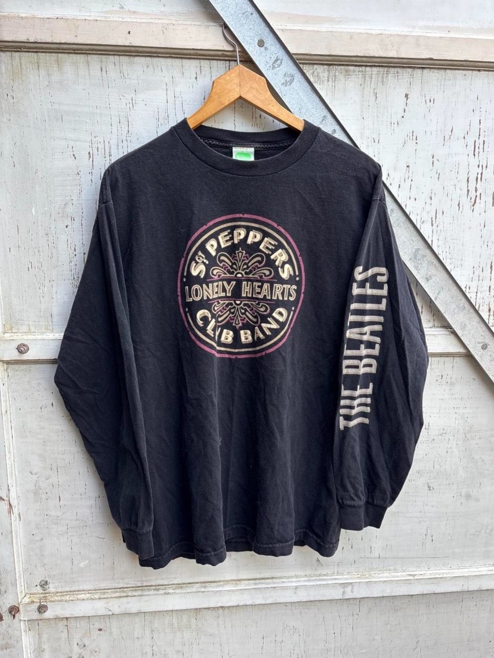 Vintage 00s The Beatles 'Sgt. Pepper's Lonely Hearts Club Band' Rock Shirt L